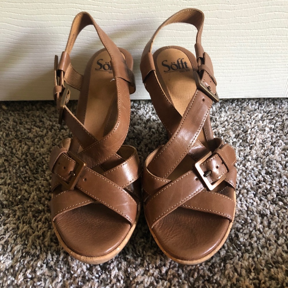 Softt Sandals Brown/Camel Size 8 1/2